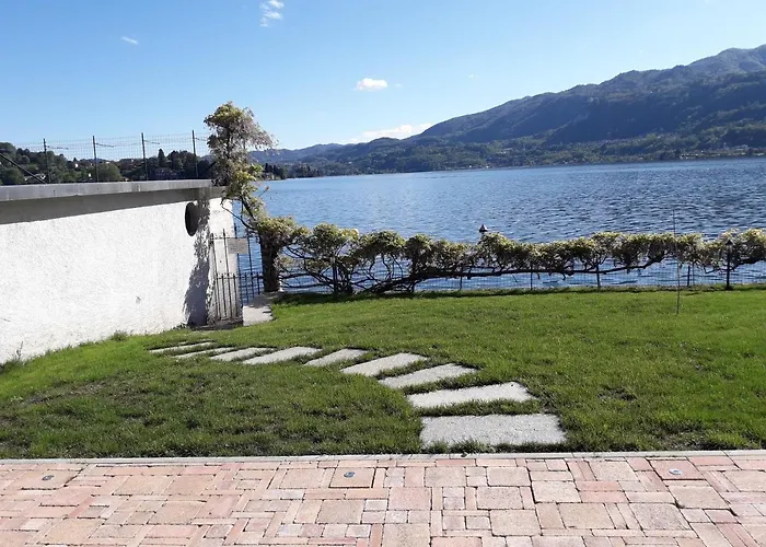 Cascina Tumas Orta Lake
